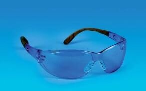 Leipold und Döhle STYLE AZUR Schutzbrille, UV-Schutz 400, hellblaue PC-Sichtscheiben, optische Güteklasse 1